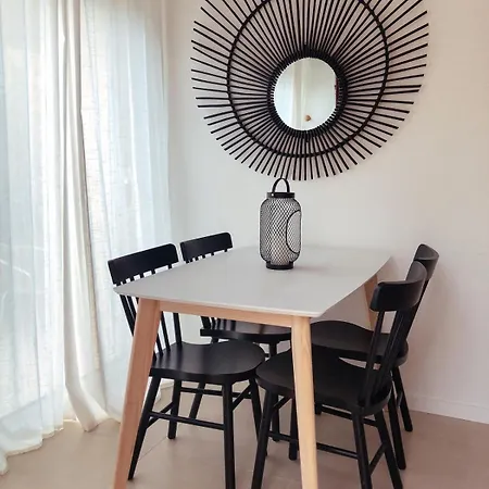 Coco, Elegance And Serenity In Collioure