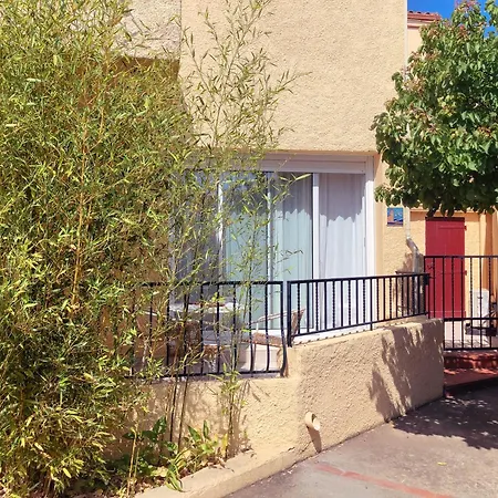 Coco, Elegance And Serenity In *